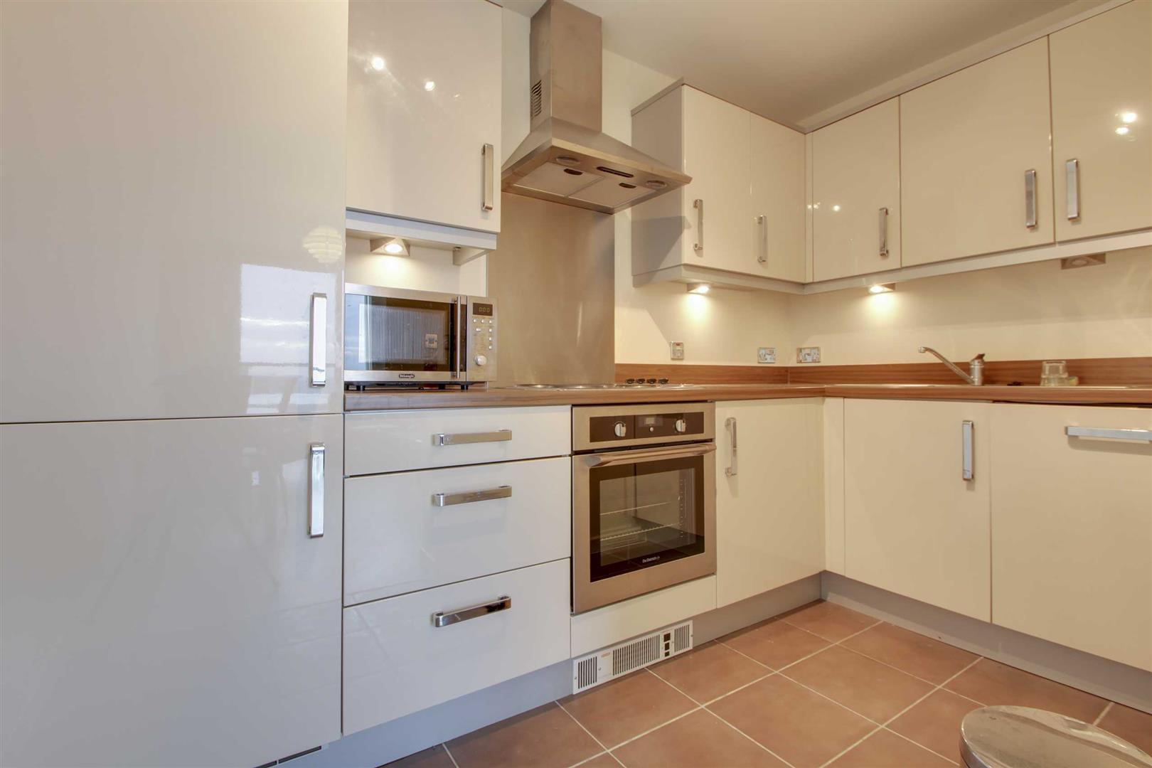 Manhattan House, Central Milton Keynes, Milton Keynes